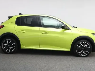 Used Peugeot 208 GT 99 HP (72 kW) 2024 Yellow Hatchback