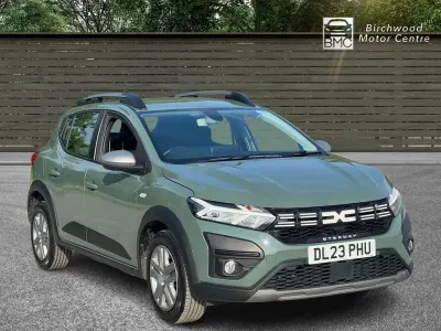 Used Dacia Sandero Expression 90 HP (66 kW) 2023 Green Hatchback