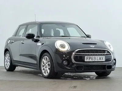 Used Mini Cooper S Classic 192 HP (141 kW) 2019 Black Hatchback
