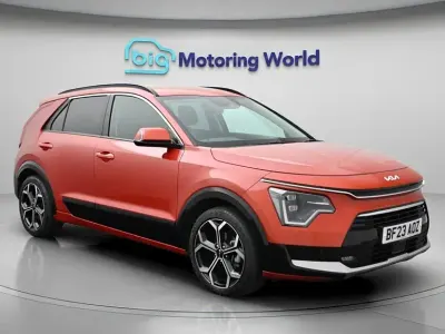 Gebraucht Kia Niro 139 PS (102 kW) 2023 Orange SUV