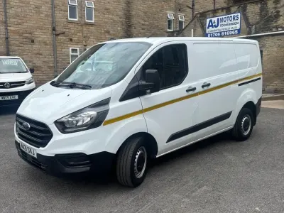 Used Ford Transit Custom 130 HP (95 kW) 2021 White Van