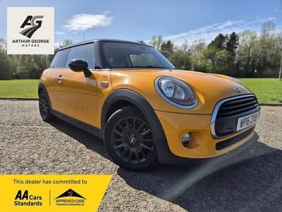 Used Mini Cooper Hatch 136 HP (100 kW) 2016 Orange Hatchback