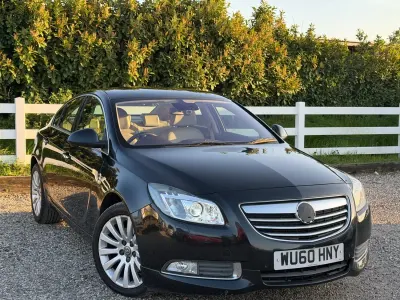 Second-hand Vauxhall Insignia Elite 160 CP (117 kW) 2010 Negru Berlinǎ