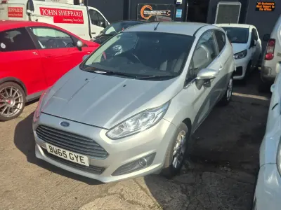 Used Ford Fiesta Zetec 2015 Silver Hatchback