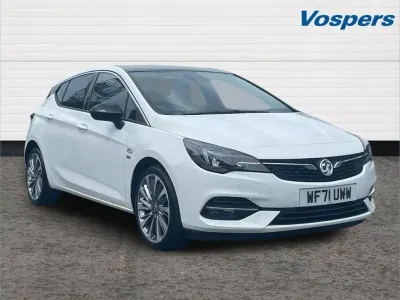 Used Vauxhall Astra Edition 143 HP (105 kW) 2021 White Hatchback