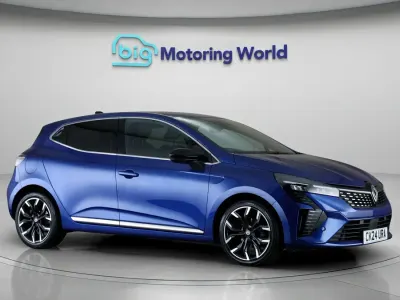 Used Renault Clio Techno 90 HP (66 kW) 2024 Blue Hatchback