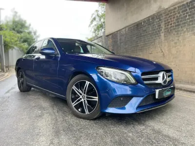 Used Mercedes C220 Premium 194 HP (142 kW) 2019 Blue Sedan