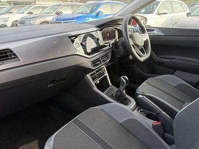 Used VW Polo Style 95 HP (69 kW) 2022 Red Hatchback