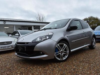 Silver Used 2012 Renault Clio IV Hatchback | £6,995