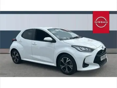 Used Toyota Yaris Design 116 HP (85 kW) 2024 White Hatchback