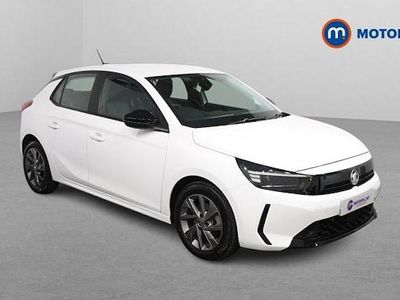 Used Vauxhall Corsa Design Edition 101 HP (74 kW) 2024 White Hatchback