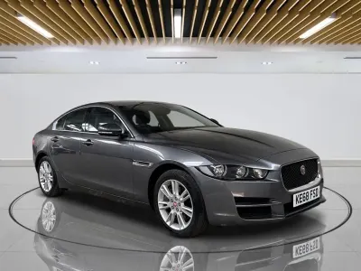 Used Jaguar XE Prestige 180 HP (132 kW) 2019 Grey Sedan