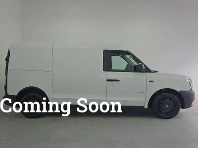 Used LEVC VN5 City 150 HP (110 kW) 2022 White MPV