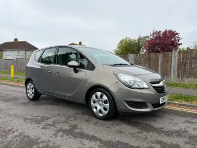 Used Vauxhall Meriva 120 HP (88 kW) 2014 Brown MPV