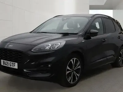 Usado Ford Kuga ST-Line X 120 CV (88 kW) 2021 Negro SUV