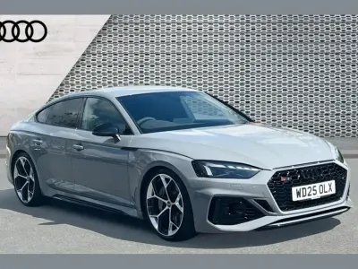 Begagnad Audi RS5 Performance 464 HK (341 kW) 2025 Grå Halvkombi