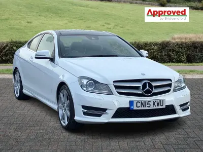 Usado Mercedes C180 Sport Edition 156 HP (114 kW) 2015 Branco Coupé