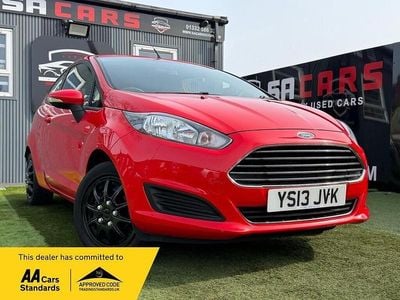 Used Ford Fiesta Style 82 HP (60 kW) 2013 Red Hatchback