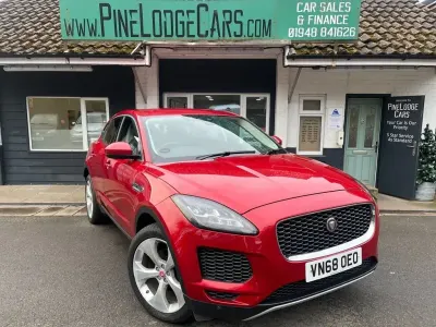 Usado Jaguar E-Pace S 180 HP (132 kW) 2018 Vermelho SUV