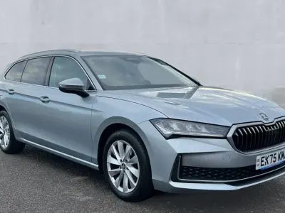 Used Skoda Superb SE Technology 150 HP (110 kW) 2025 Pebble silver metallic