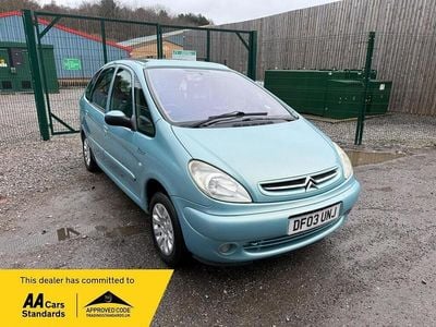Used Citroën Xsara Picasso Exclusive 2003 Blue MPV