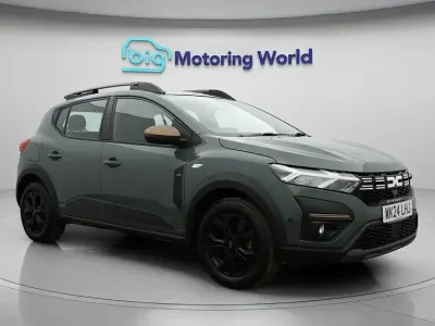 Gebraucht Dacia Sandero Extreme 90 PS (66 kW) 2024 Grün Kleinwagen