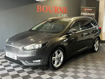 Używany Ford Focus Titanium 125 KM (91 kW) 2017 Szary Kombi
