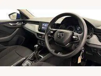 Used Skoda Kamiq SE 94 HP (69 kW) 2023 Energy blue SUV