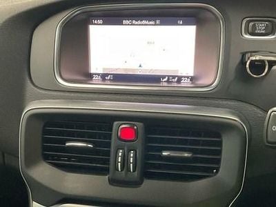 Used Volvo V40 Inscription 150 HP (110 kW) 2019 Gold Hatchback