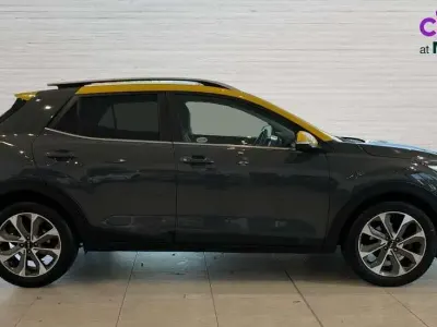 Used Kia Stonic 100 HP (73 kW) 2023 Grey SUV