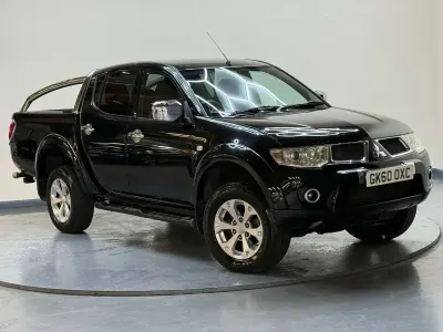 Używany Mitsubishi L200 178 KM (130 kW) 2010 Czarny Pickup