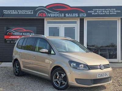 Begagnad VW Touran SE 105 HK (77 kW) 2013 Beige Minibuss