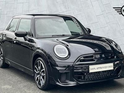 Usado Mini Cooper Hatch 113 kW (154 HP) 2025 Preto Citadino