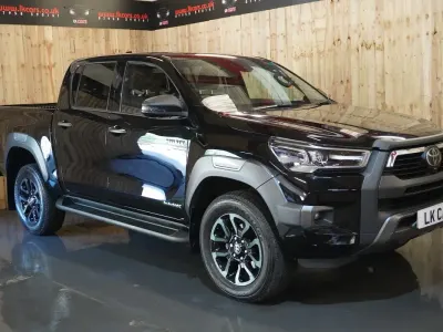 Used Toyota HiLux 201 HP (147 kW) 2023 Black Pickup