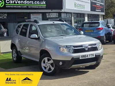 Usado Dacia Duster Lauréate 110 HP (80 kW) 2014 Prateado SUV