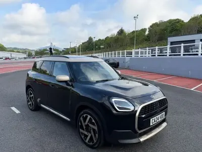Używany Mini Countryman Exclusive 2024 Czarny SUV