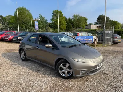 Używany Honda Civic SE 140 KM (102 kW) 2006 Szary Hatchback