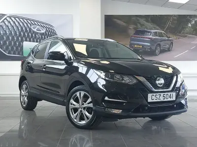 Usado Nissan Qashqai N-Connecta 115 CV (84 kW) 2018 Negro SUV