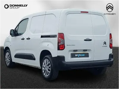 Used Citroën Berlingo 99 HP (72 kW) 2022 White MPV