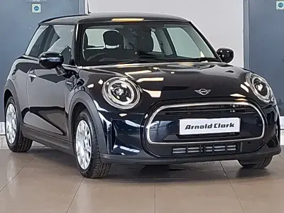 Used Mini Cooper Classic 102 HP (75 kW) 2022 Black Hatchback