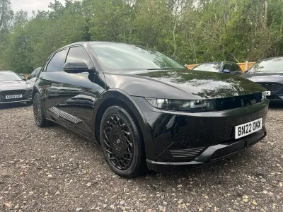 Usado Hyundai Ioniq Ultimate 160 kW (218 CV) 2022 Negro Utilitario