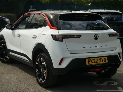 Used Vauxhall Mokka SRi 128 HP (94 kW) 2022 White SUV