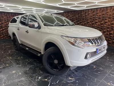 Used Mitsubishi L200 2016 White Pickup