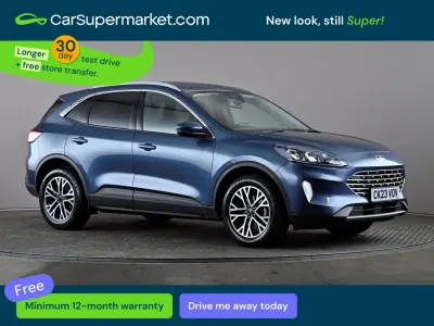 Usado Ford Kuga Titanium 2023 Azul SUV