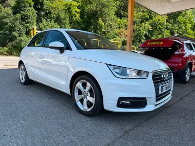 Used Audi A1 Sportback Sport 125 HP (91 kW) 2016 White Hatchback