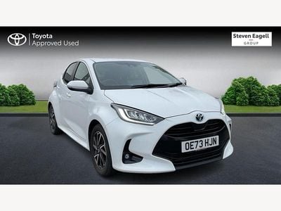 Used Toyota Yaris Hybrid Design 2023 White Hatchback
