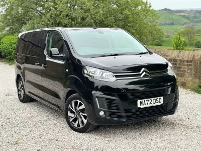 Usado Citroën Spacetourer Feel 2022 Negro Monovolumen