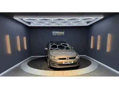 Usado VW Golf VII GT 110 HP (80 kW) 2016 Cinzento Citadino