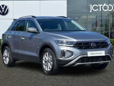 New VW T-Roc 150 HP (110 kW) 2025 SUV
