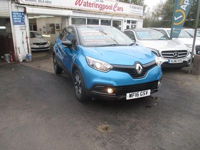 Blue/black Used 2016 Renault Captur Dynamique SUV | £6,450 (Fair price)